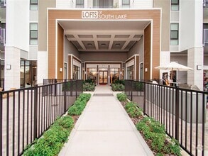 Building Photo - Lofts at South Lake