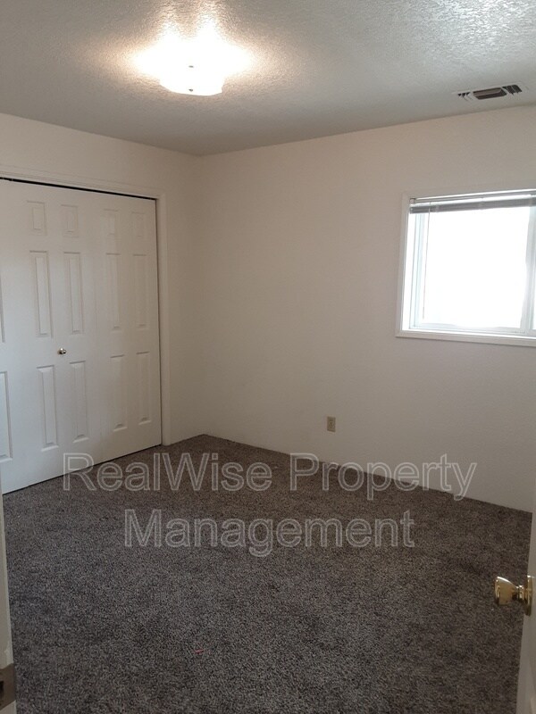 1810 Medart Ln, Grants Pass, OR 97527 Condo for Rent in Grants Pass