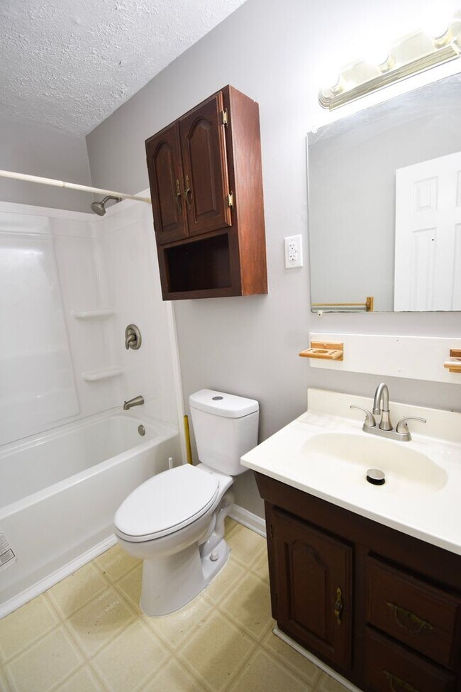 Foto del edificio - Available Now! 3 Bedroom 1.5 Bathroom- no ...