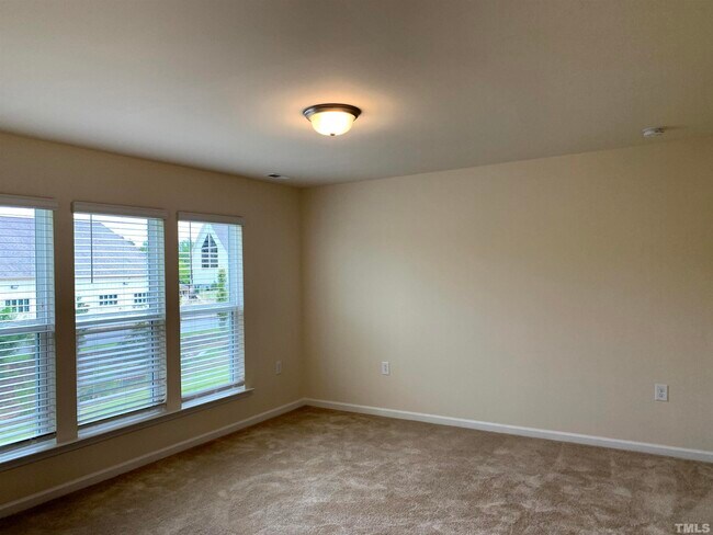 Building Photo - 1028 Felman Rd