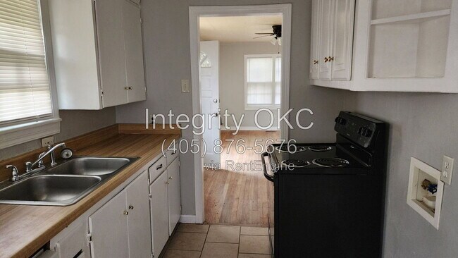 Foto del edificio - 2900 NW 46th St