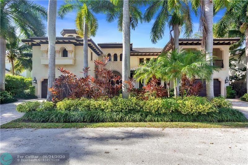 Primary Photo - 131 Royal Palm Dr