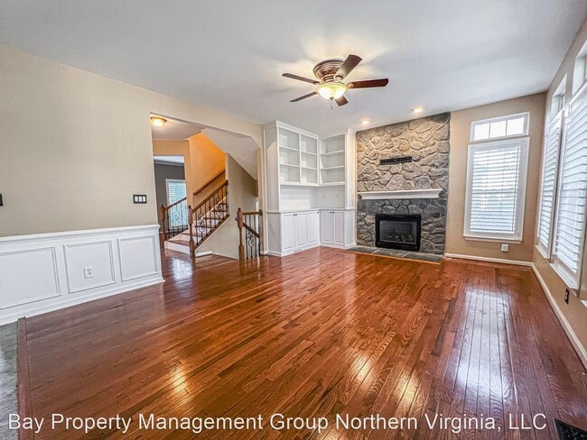 Building Photo - 4 br, 3.5 bath House - 7529 Nyack Ct