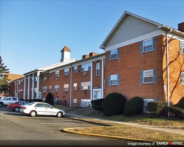 Carriage House Apts. Apartments Woodbury, NJ