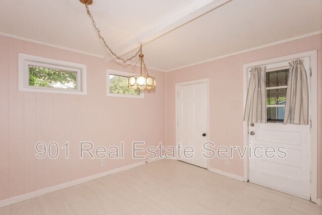 Foto del edificio - 5103 Edenshire Ave