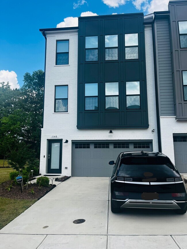 Foto del edificio - 1140 Kiernan Grove Ln