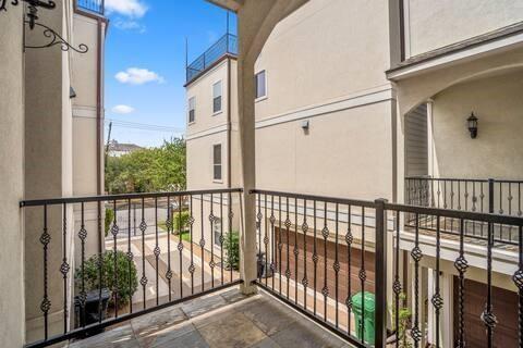 Building Photo - 1821 Rosedale St
