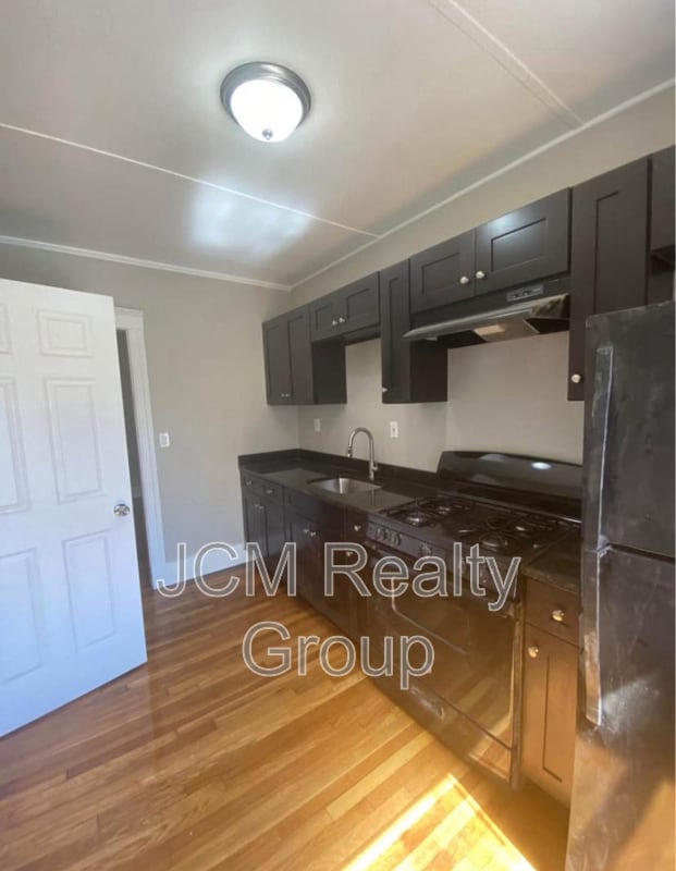 Photo - 23 Mall St Apartment