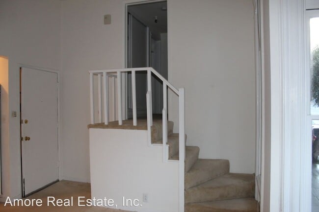 Building Photo - 3055-3063 Sacramento St
