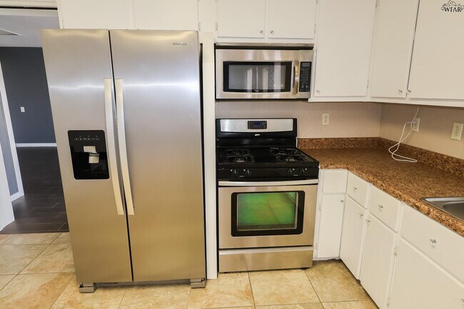 Foto del edificio - 288-288 W Jentsch Rd