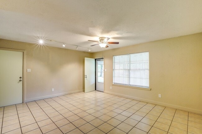 Foto del edificio - Charming Ranch-Style Home in Richmond Pines