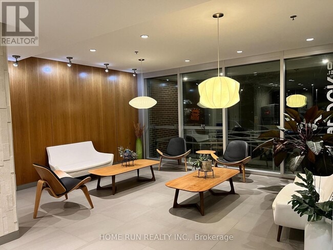 Photo du bâtiment - 300C Lett St