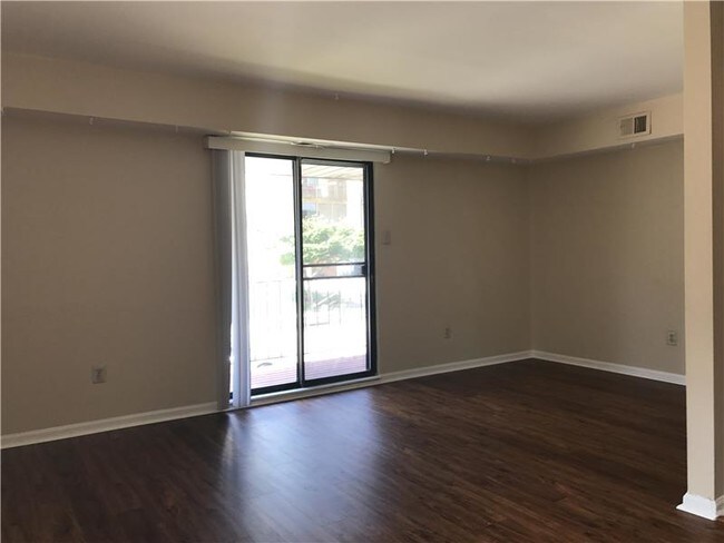 Foto del edificio - 521 Gia Cir