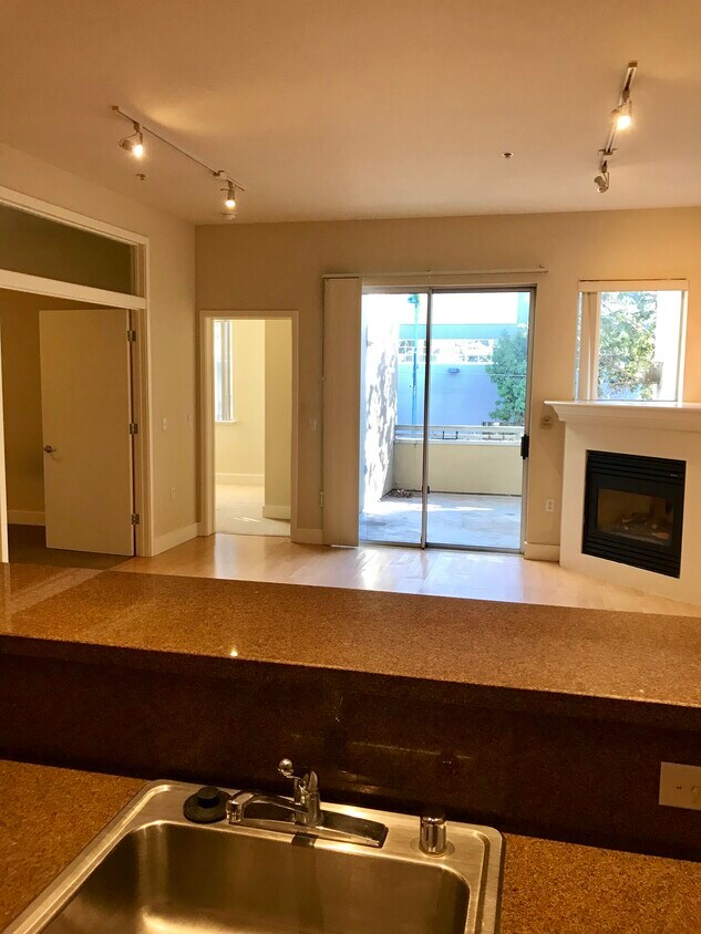 living room - big deck - 2580 3rd St