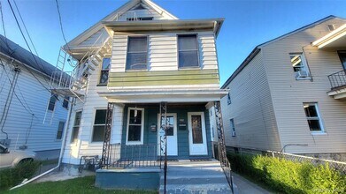 Building Photo - 319 Mansion St