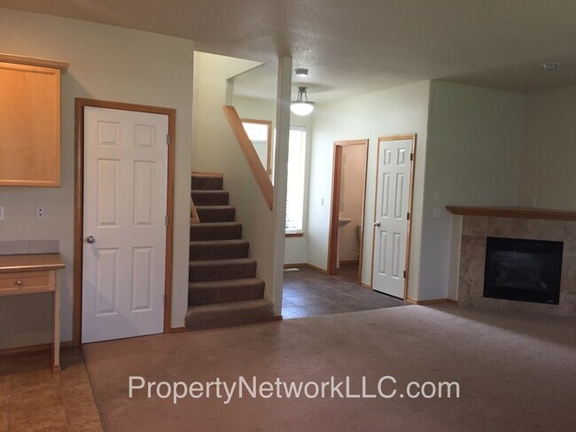 Foto del edificio - Great Gresham 3 Bedroom Home