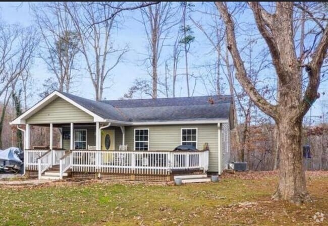 Building Photo - 100 Anderson Ridge Rd