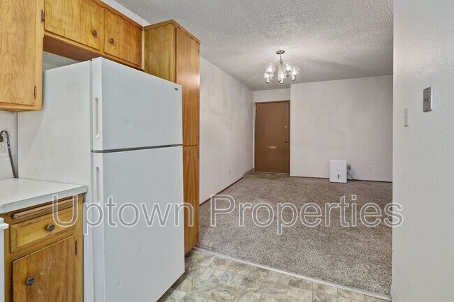 Foto del edificio - 8061 NE Flanders St