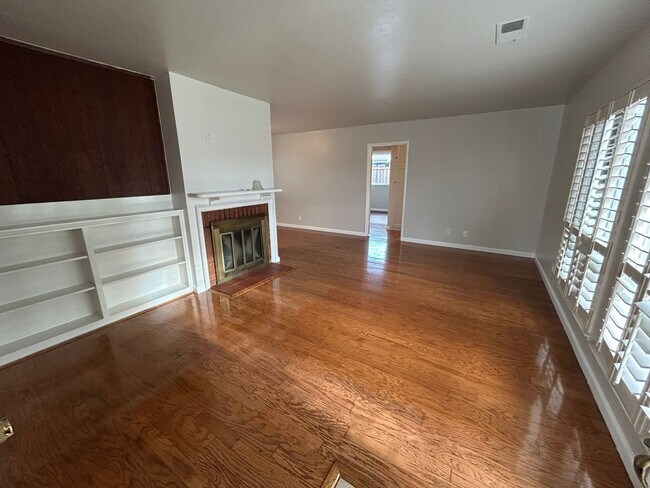 Photo - Spacious 3 Bed/1.5 Bath Home Located in He...