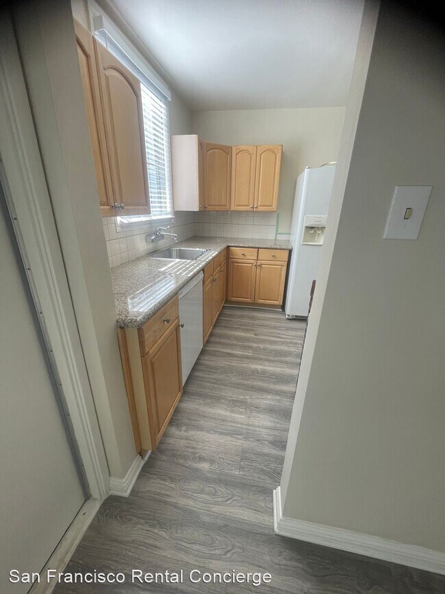 Building Photo - 2 br, 1 bath House - 634 Corbett Avenue