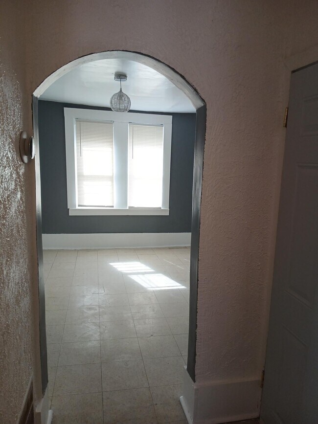 Foto del edificio - 1720 McCulloh St