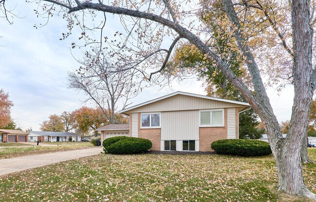 Foto del edificio - 5134 Red Cedar Ct