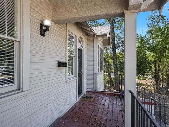 Foto del edificio - 902 1/2 S 2nd St