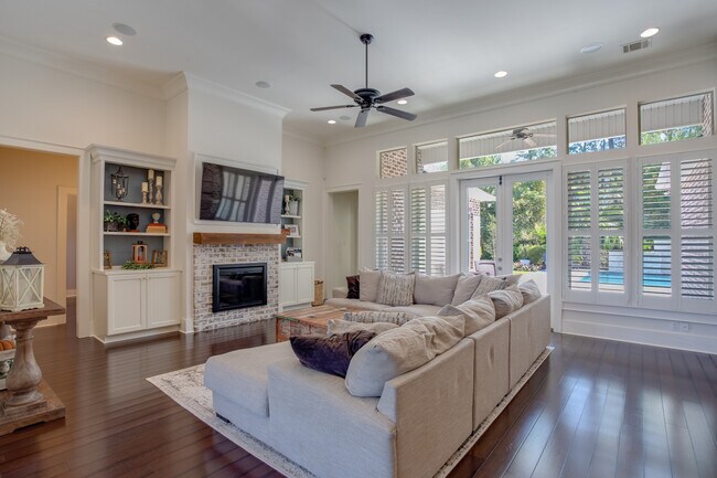 Foto del edificio - 306 Palermo Dr