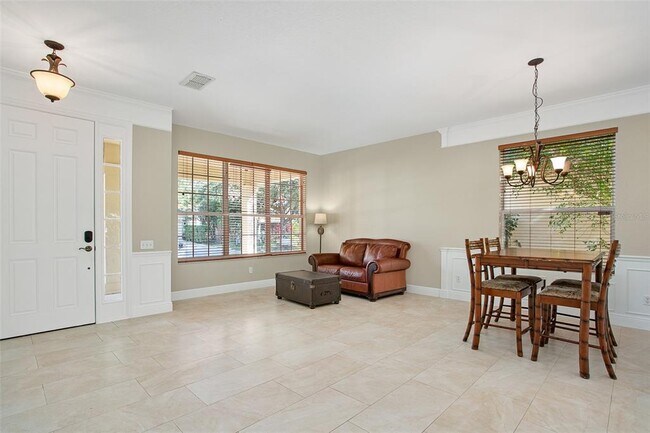 Building Photo - 8838 Abbotsbury Dr