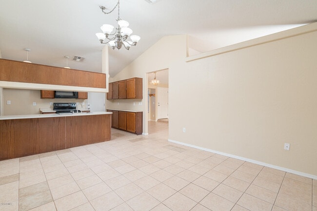 Building Photo - 8156 N 32nd Ave