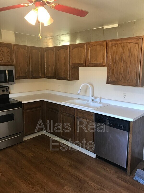 Building Photo - 14833 Elmendorf Pl