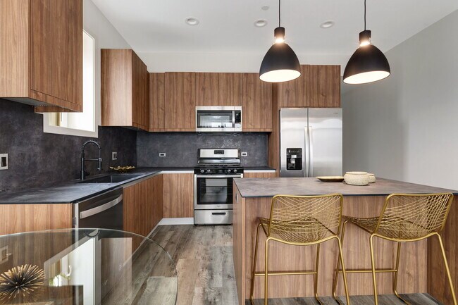 Foto del edificio - 770 E Irving Park Rd