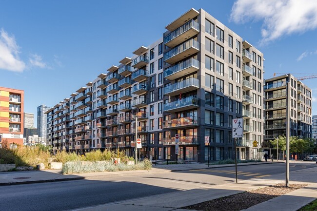 Building Photo - 1400 Rue Ottawa