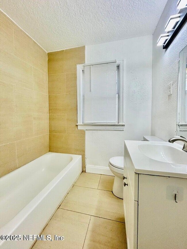 Foto del edificio - 7537 Oakwood St