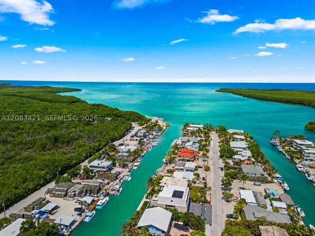 Foto del edificio - 16 S Exuma Rd