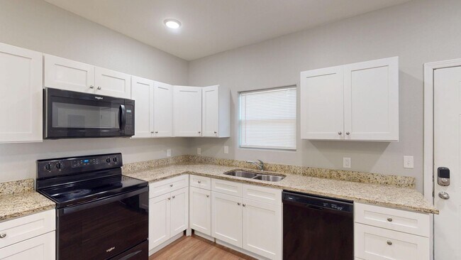 Foto del edificio - 2 Bed/2 Bath Condo in Pigeon Forge, TN Available Now!