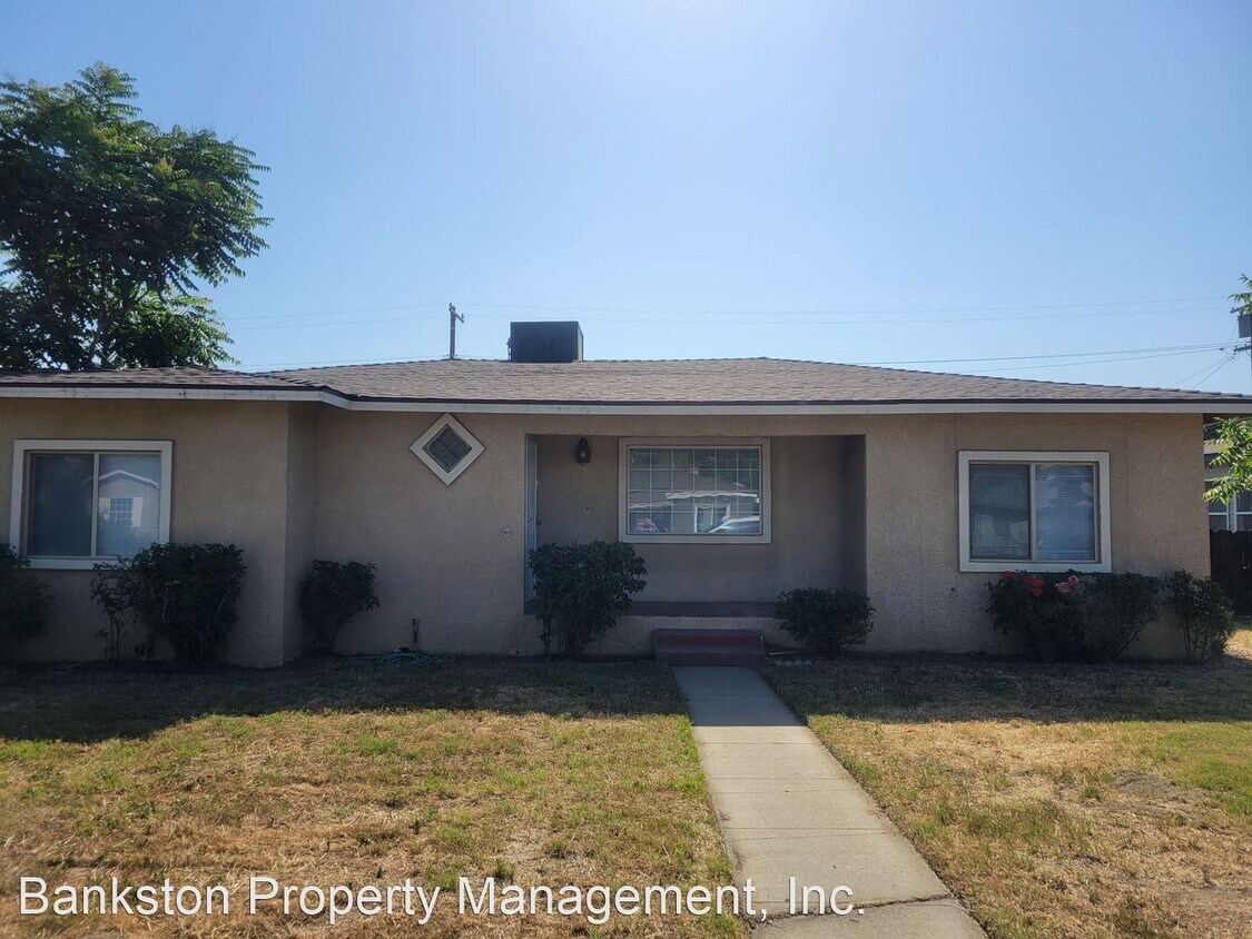 Foto principal - 3 br, 2 bath House - 632 North "O" Street