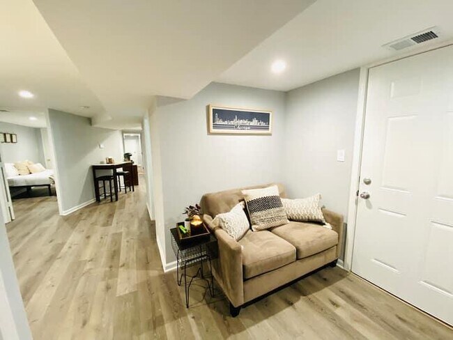 Foto del edificio - 1040 N Central Park Ave Unit 0