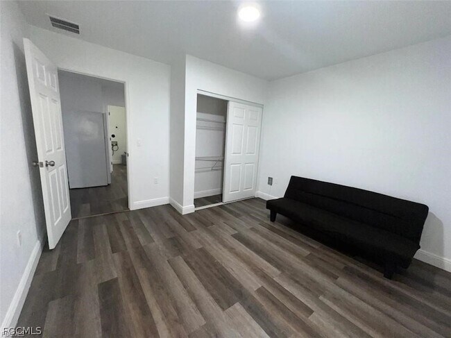 Foto del edificio - 4180 Sabal Ln