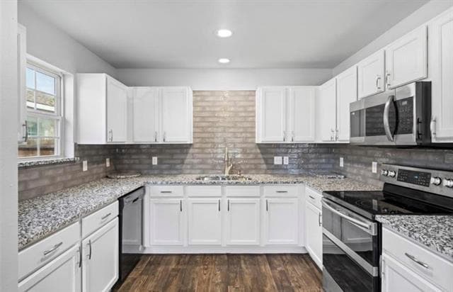 Building Photo - 1851 Homeland St