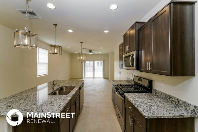 Foto del edificio - 10707 W Dickerson Dr