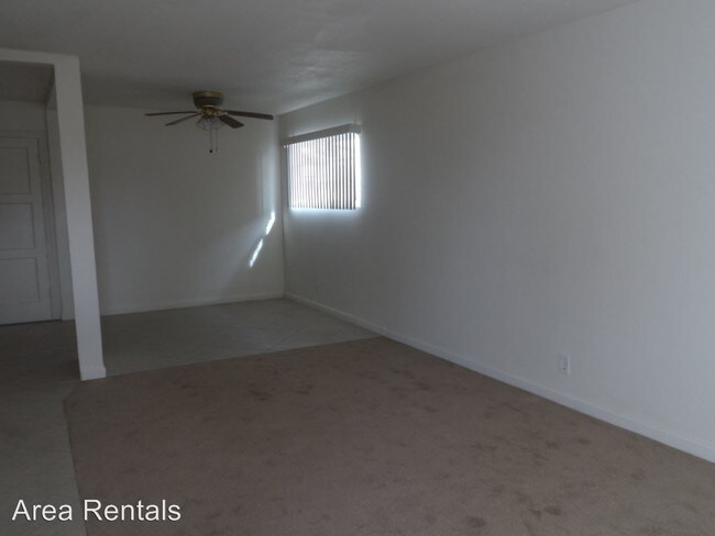 Building Photo - 441 Adele Dr