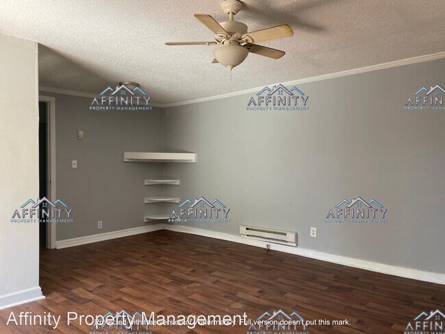 Building Photo - 1 br, 1 bath House - 932 Summit Ave REAR