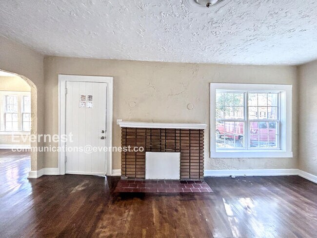 Foto del edificio - 1828 St Charles Ct SW