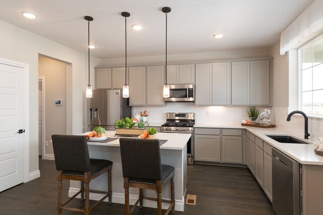 Foto del edificio - Model Home - Superb townhome in great loca...