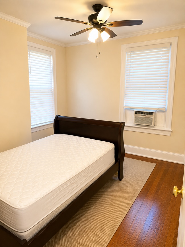 Building Photo - spacious 4-bedroom, 2-bathroom home - minutes from USC, the Vista, Main Street, Five Points, Pris...