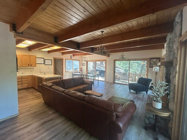 Foto del edificio - 1287 Sand Canyon Ct