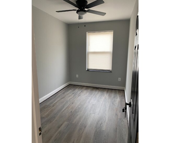 Foto del edificio - 3523 Edmondson Ave