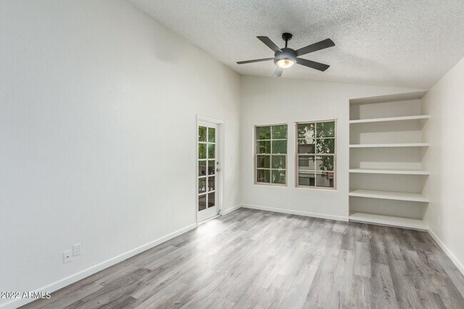 Foto del edificio - 2855 S Ext Rd