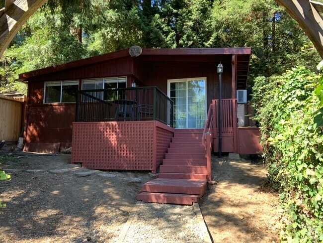 Building Photo - 17958 Redwood Dr